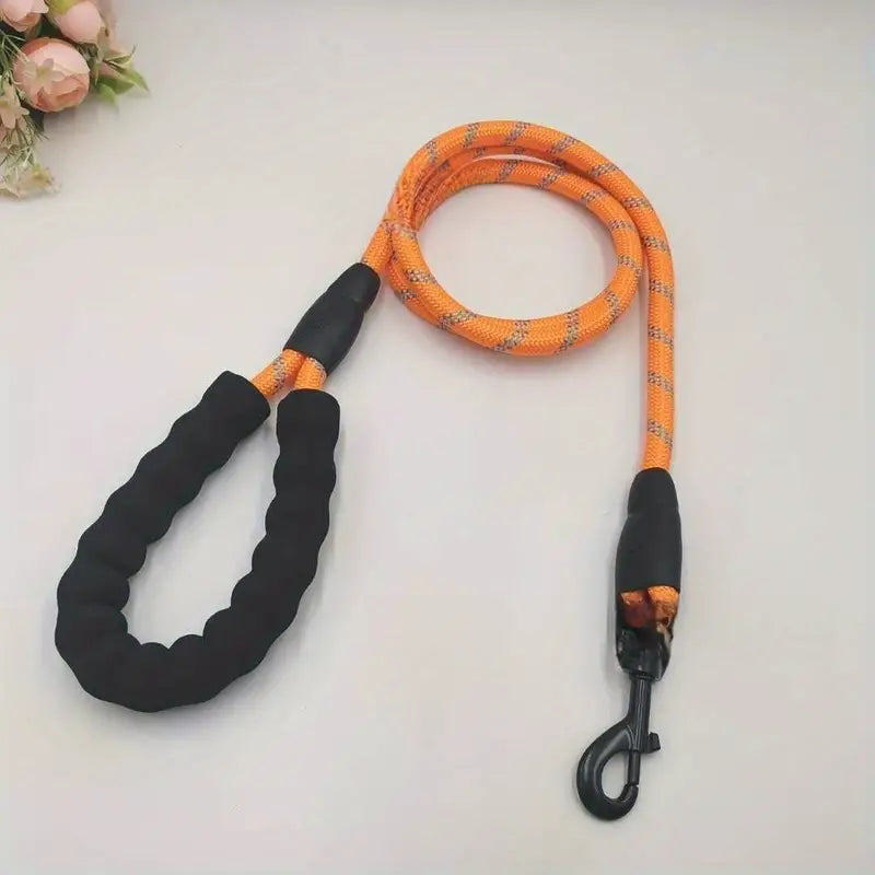 Round Rope Leash with Rubber Handle